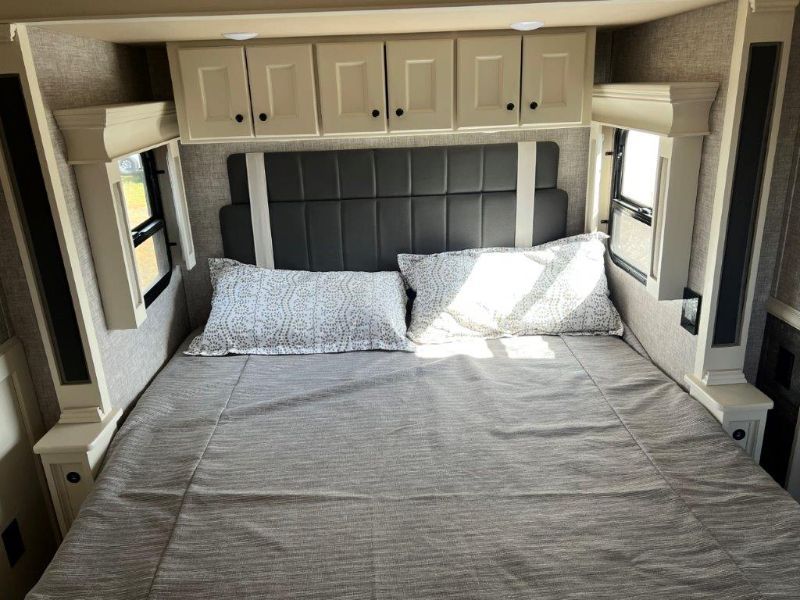Used 2023 Vanleigh RV Ambition 399TH for sale in Kelso, WA