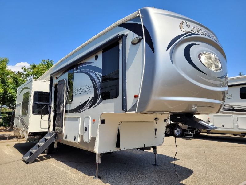 Used 2018 Palomino Columbus 298rl For Sale In Clovis Ca 93612 At ...