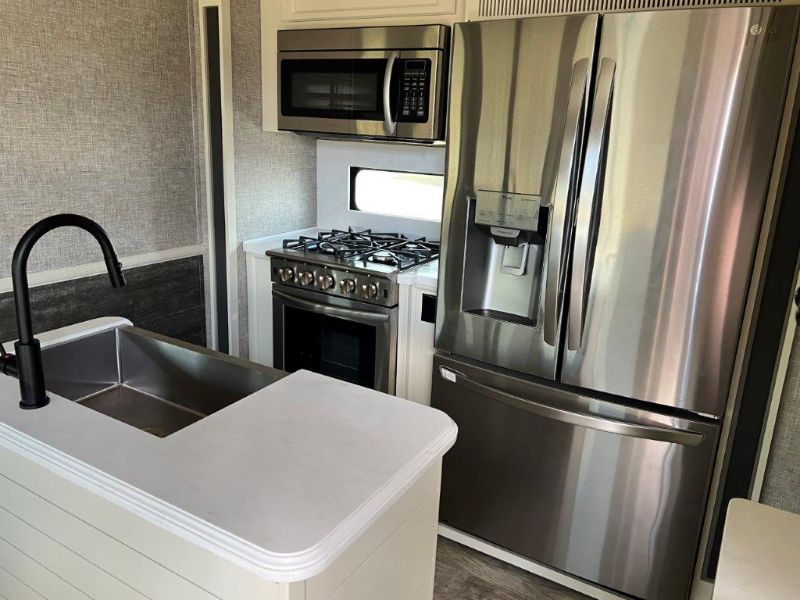 Used 2023 Vanleigh RV Ambition 399TH for sale in Kelso, WA