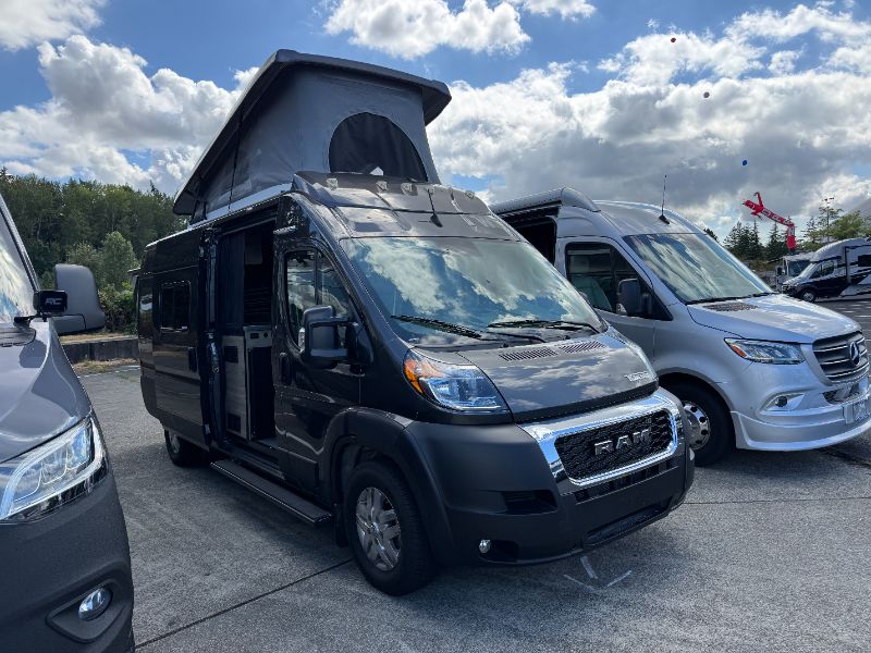 Used Winnebago Solis 59px For Sale