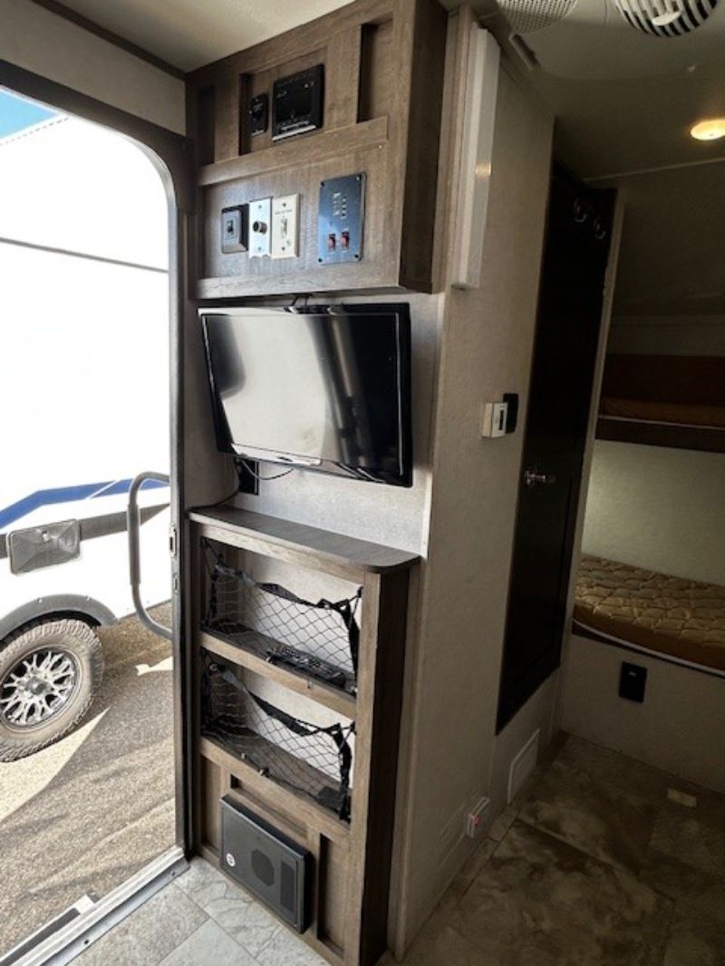Used 2018 Forest River r-pod RP-182G for sale in Mesa, AZ