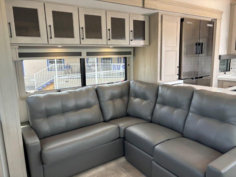 New 2025 Grand Design Solitude 388MBS for sale in Lakeside, AZ