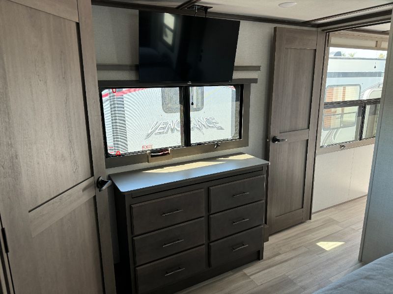 New 2024 Grand Design Solitude 390rk For Sale In Fresno Ca 93725 At